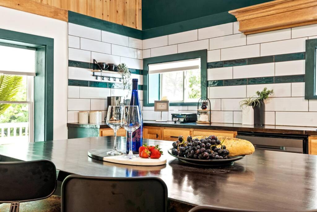 The Modern Forge Ny, Honeoye Lake ภายนอก รูปภาพ